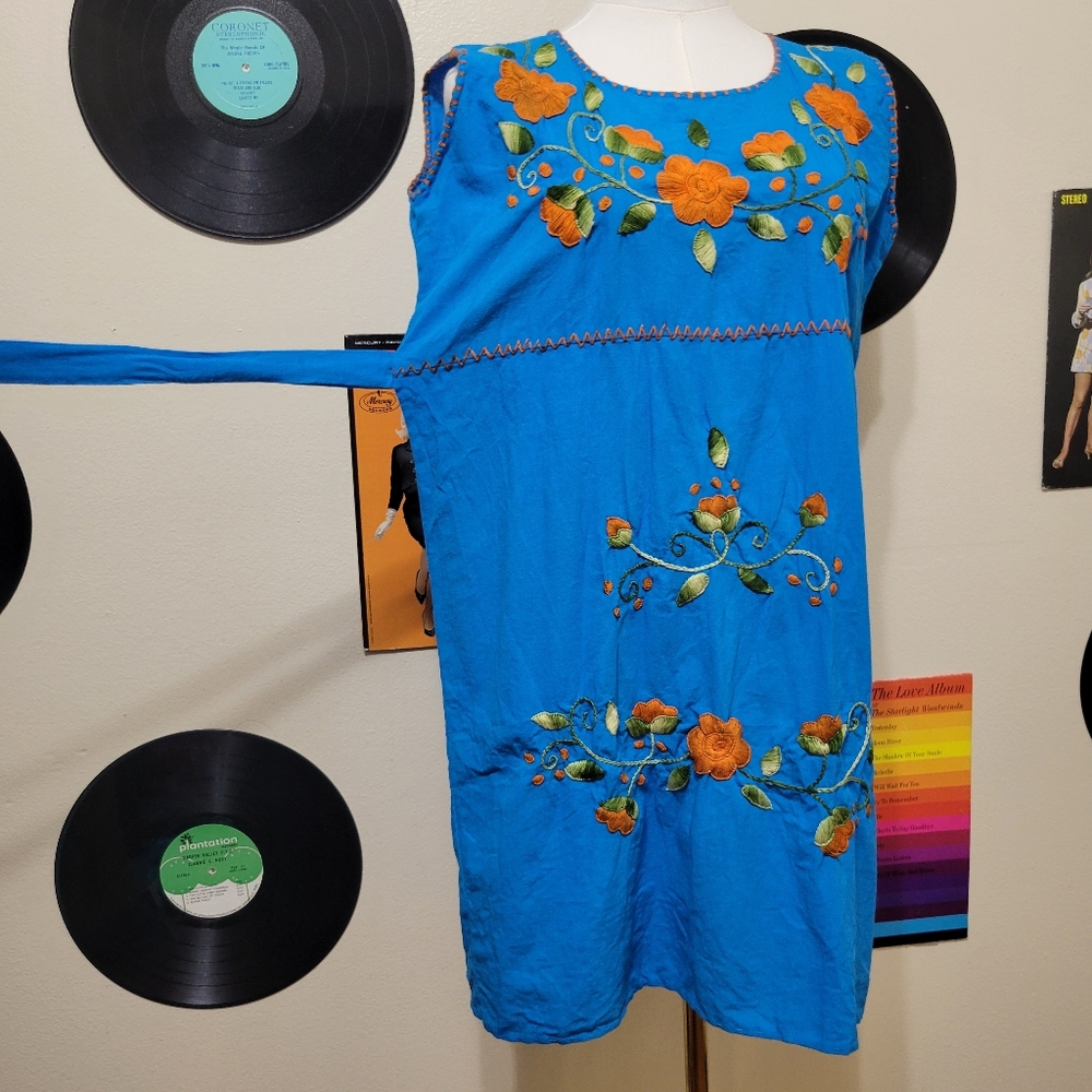 Vintage Blue Floral Embroidered Dress - Picture 7 of 7